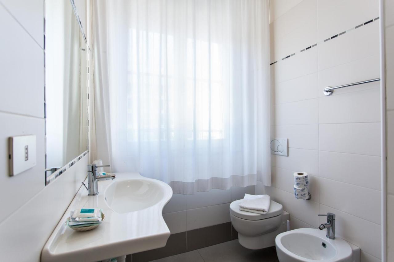 Hotel Savana Ρίμινι Εξωτερικό φωτογραφία