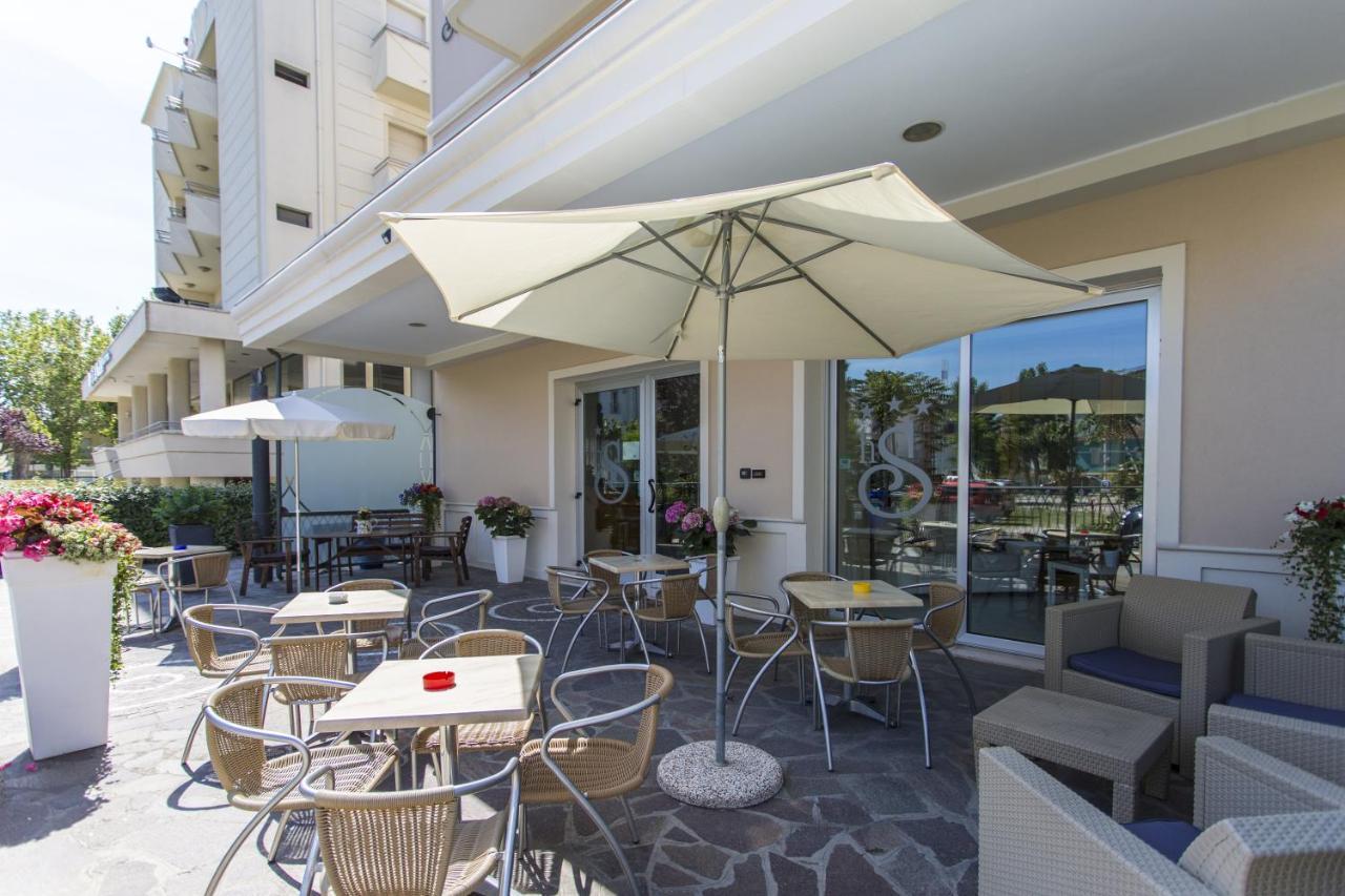 Hotel Savana Ρίμινι Εξωτερικό φωτογραφία